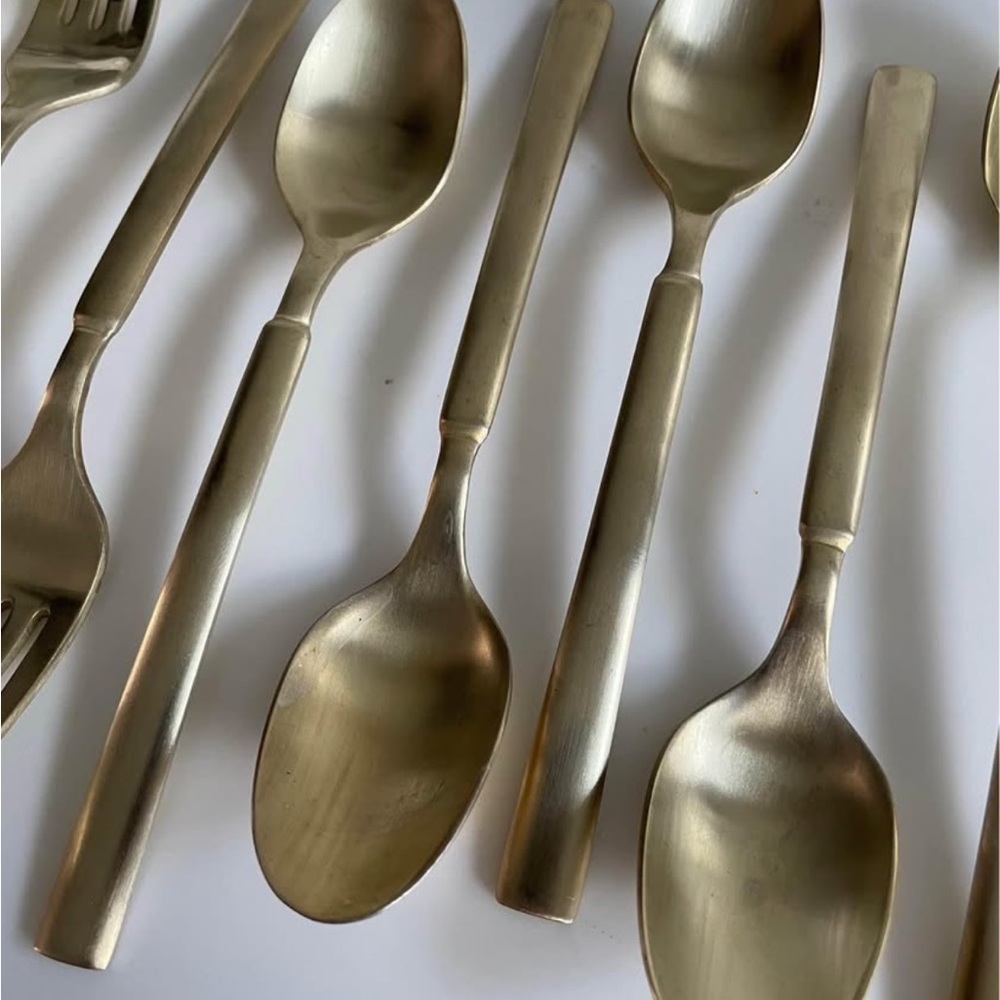 Gold cutlery